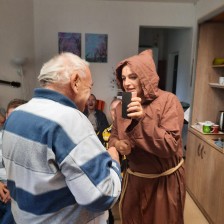 Oslava halloweenu v Domově a cestopisná přednáška pana Arnoše